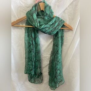 H&M Green Snakeskin Print Lightweight Scarf Y2K